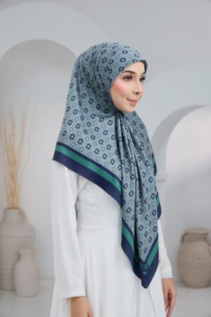 Puteri Afifah Blue Green