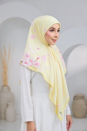 Sakura Qirana Light Yellow