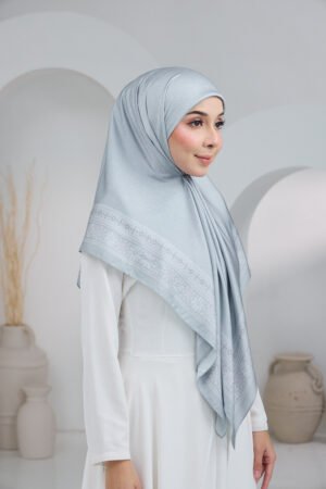 Puteri Aqilah Silver Grey