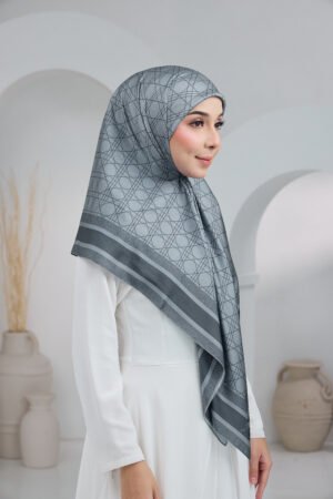 Puteri Qalish Dark Grey