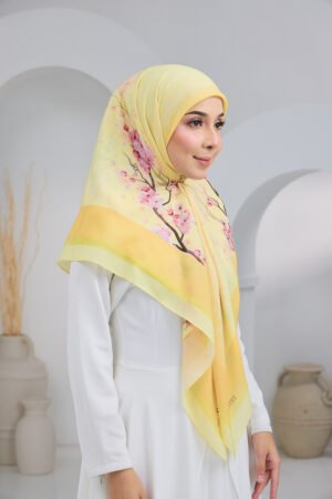 Sakura Qalisha Light Yellow